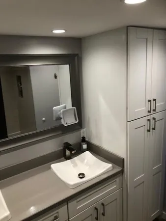 $2,350 | 1609 North Riverside Drive, Unit 902, Pompano Beach, FL 33062