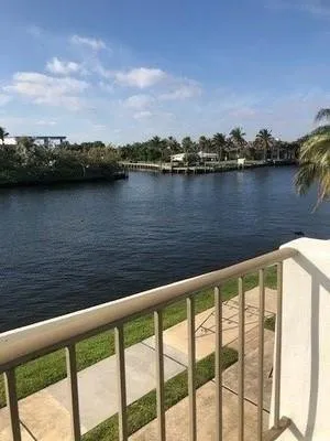 $2,350 | 1609 North Riverside Drive, Unit 902, Pompano Beach, FL 33062