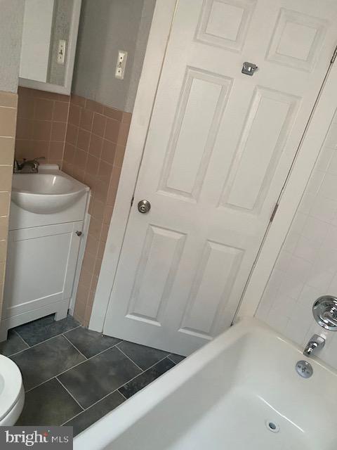 3414 Tilton Street Philadelphia, PA 19134 - Photo 19 of 29 Hall Bath