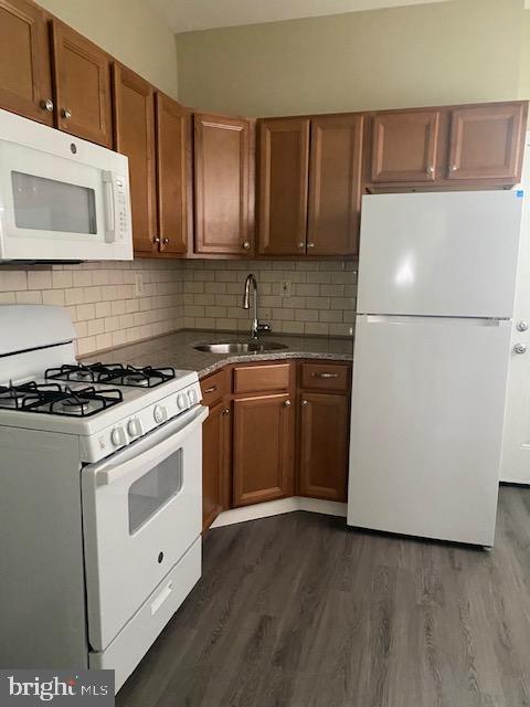 3414 Tilton Street Philadelphia, PA 19134 - Photo 9 of 29 Kitchen