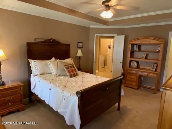 $325,000 | 1268 South Lake Drive, Hernando, MS 38632