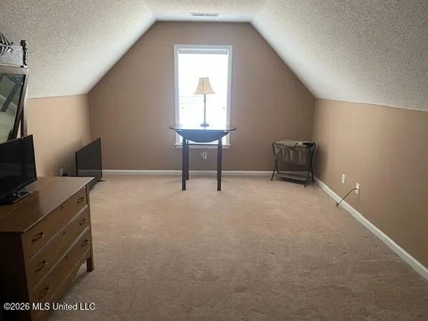 $325,000 | 1268 South Lake Drive, Hernando, MS 38632