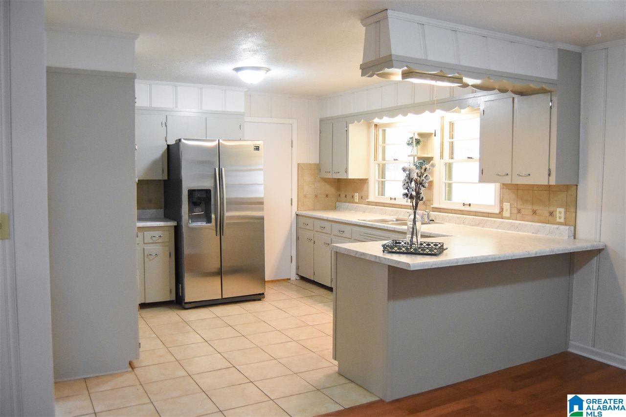 624 Roxie Avenue Oxford, AL 36203 - Photo 8 of 40