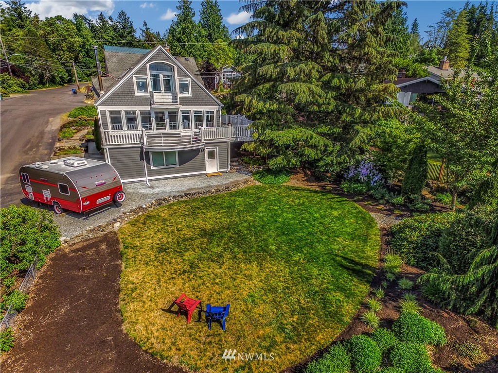 9601 42nd Avenue Southwest Seattle, WA 98136 - Photo 2 of 24 Gallery Image 2