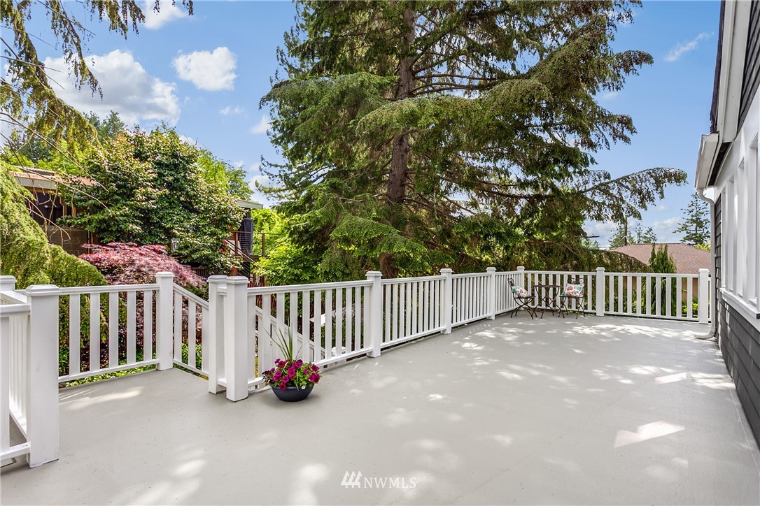 9601 42nd Avenue Southwest Seattle, WA 98136 - Photo 21 of 24 Gallery Image 21
