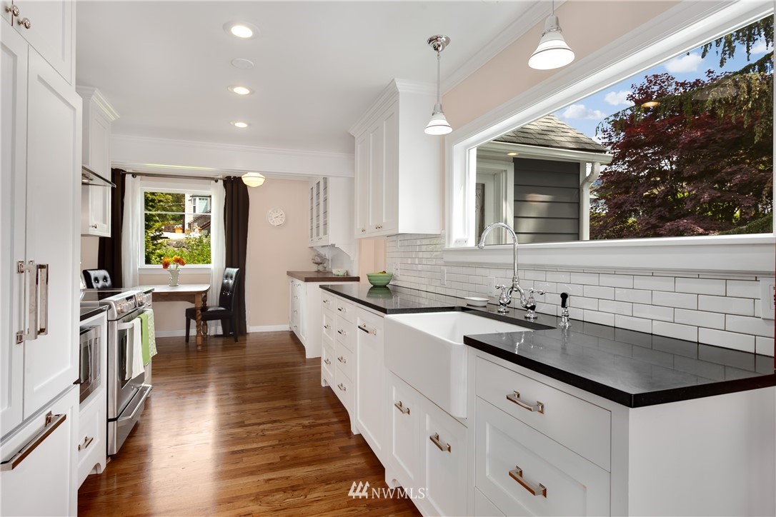 9601 42nd Avenue Southwest Seattle, WA 98136 - Photo 6 of 24 Gallery Image 6