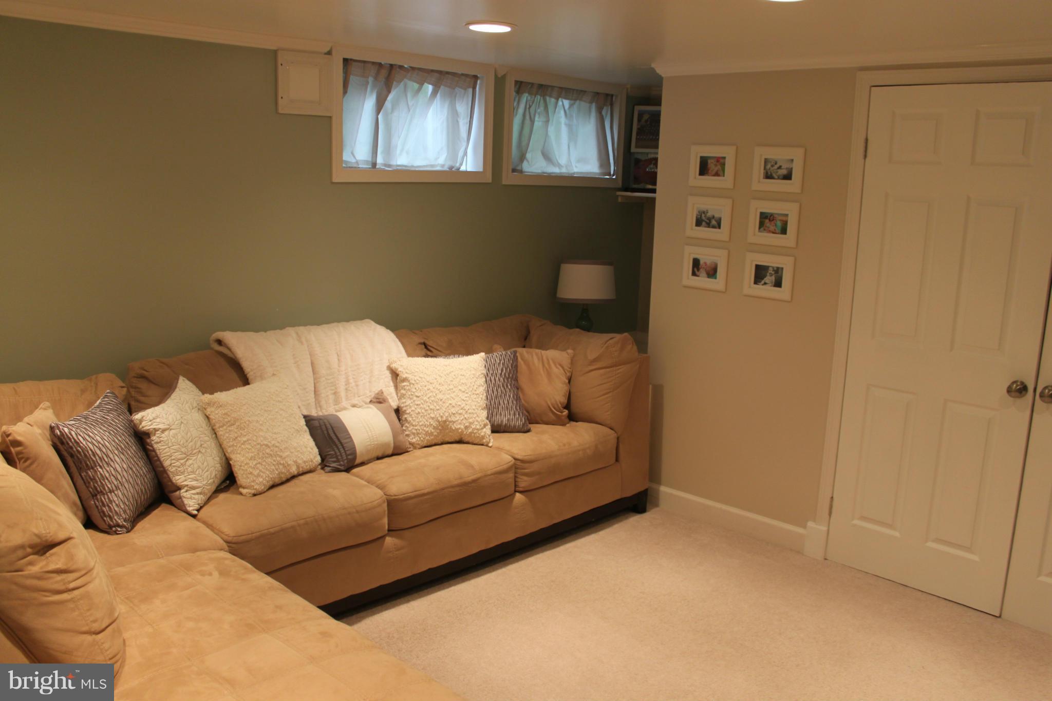342 Stratford Road Catonsville, MD 21228 - Photo 14 of 16 Basement