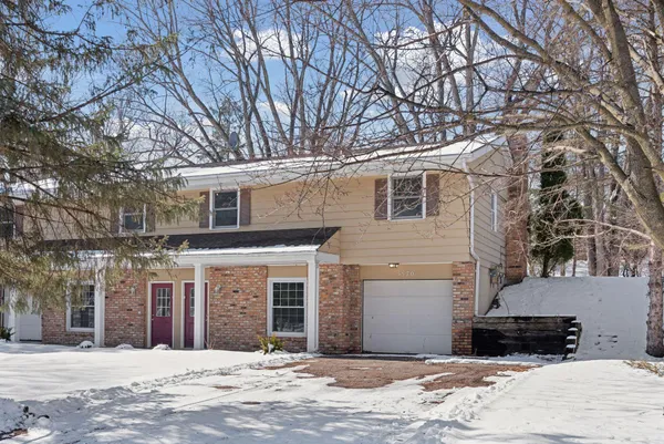 $639,900 | 5580 Shorewood Lane, Excelsior, MN 55331