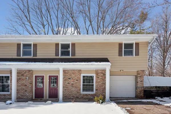 $639,900 | 5580 Shorewood Lane, Excelsior, MN 55331