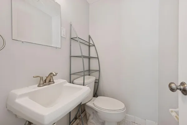 $639,900 | 5580 Shorewood Lane, Excelsior, MN 55331