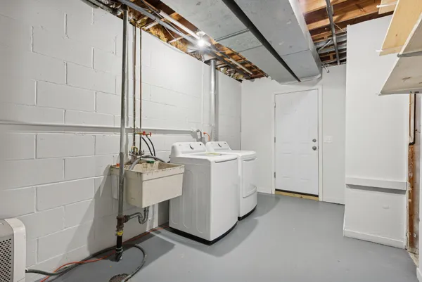 $639,900 | 5580 Shorewood Lane, Excelsior, MN 55331