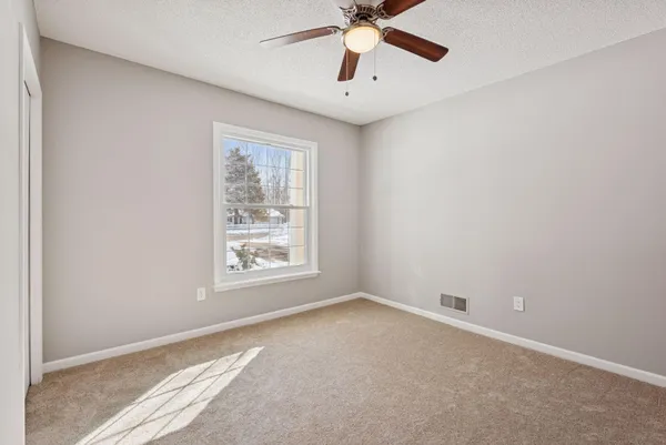 $639,900 | 5580 Shorewood Lane, Excelsior, MN 55331