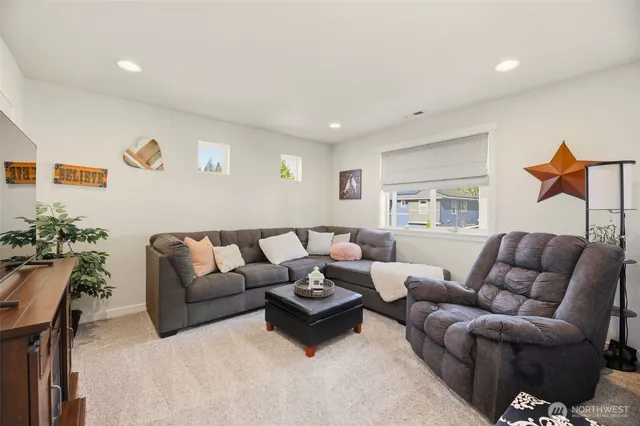 $925,000 | 13309 206th Avenue Southeast, Monroe, WA 98272