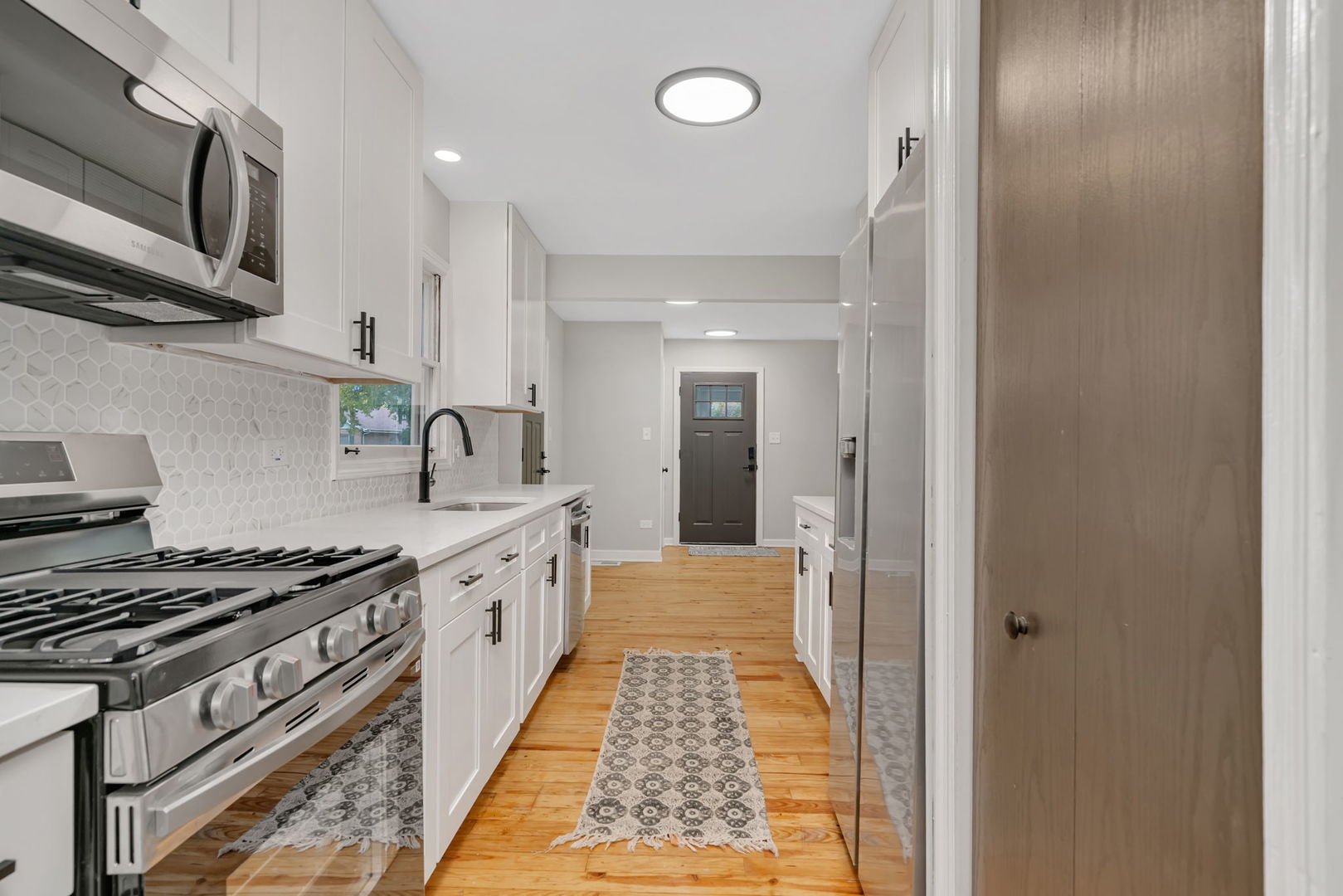 1823 Evergreen Road Homewood, IL 60430 - Photo 9 of 20