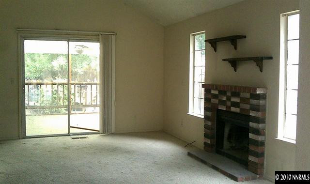 4309 Pescado Way Reno, NV 89502 - Photo 2 of 9 an empty room with windows and closet