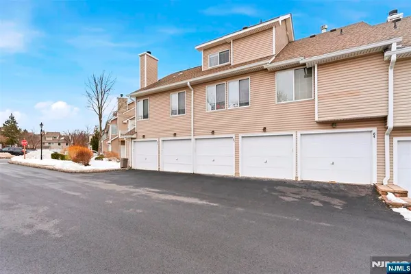 $499,000 | 85 Encampment Drive, Bedminster, NJ 07921
