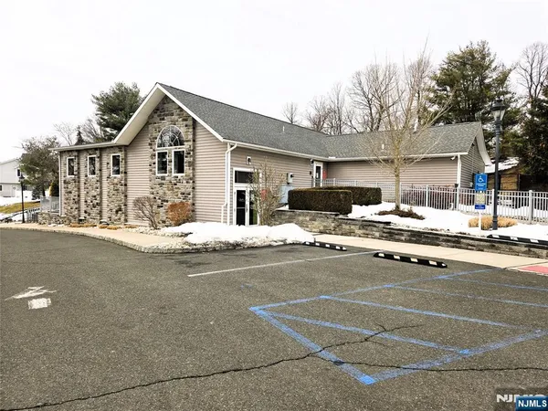 $499,000 | 85 Encampment Drive, Bedminster, NJ 07921