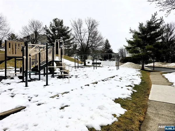 $499,000 | 85 Encampment Drive, Bedminster, NJ 07921