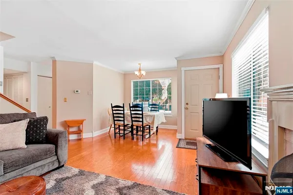 $499,000 | 85 Encampment Drive, Bedminster, NJ 07921