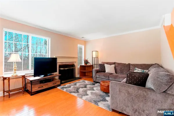 $499,000 | 85 Encampment Drive, Bedminster, NJ 07921
