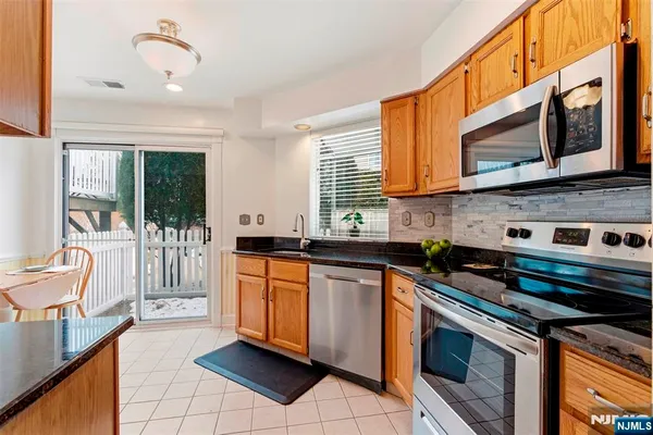 $499,000 | 85 Encampment Drive, Bedminster, NJ 07921