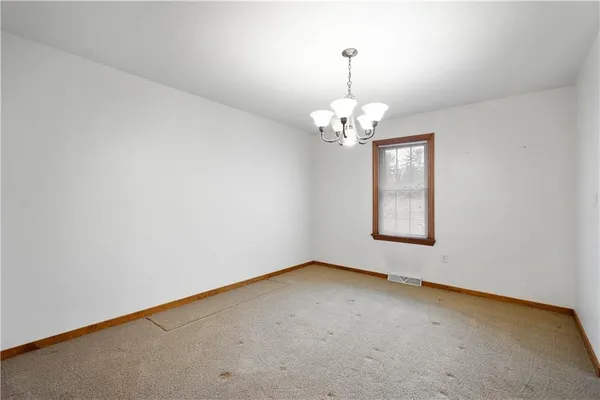 a view of empty room with window