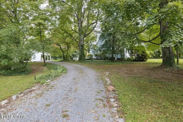 $575,000 | 3509 Tazewell Pike, Knoxville, TN 37918