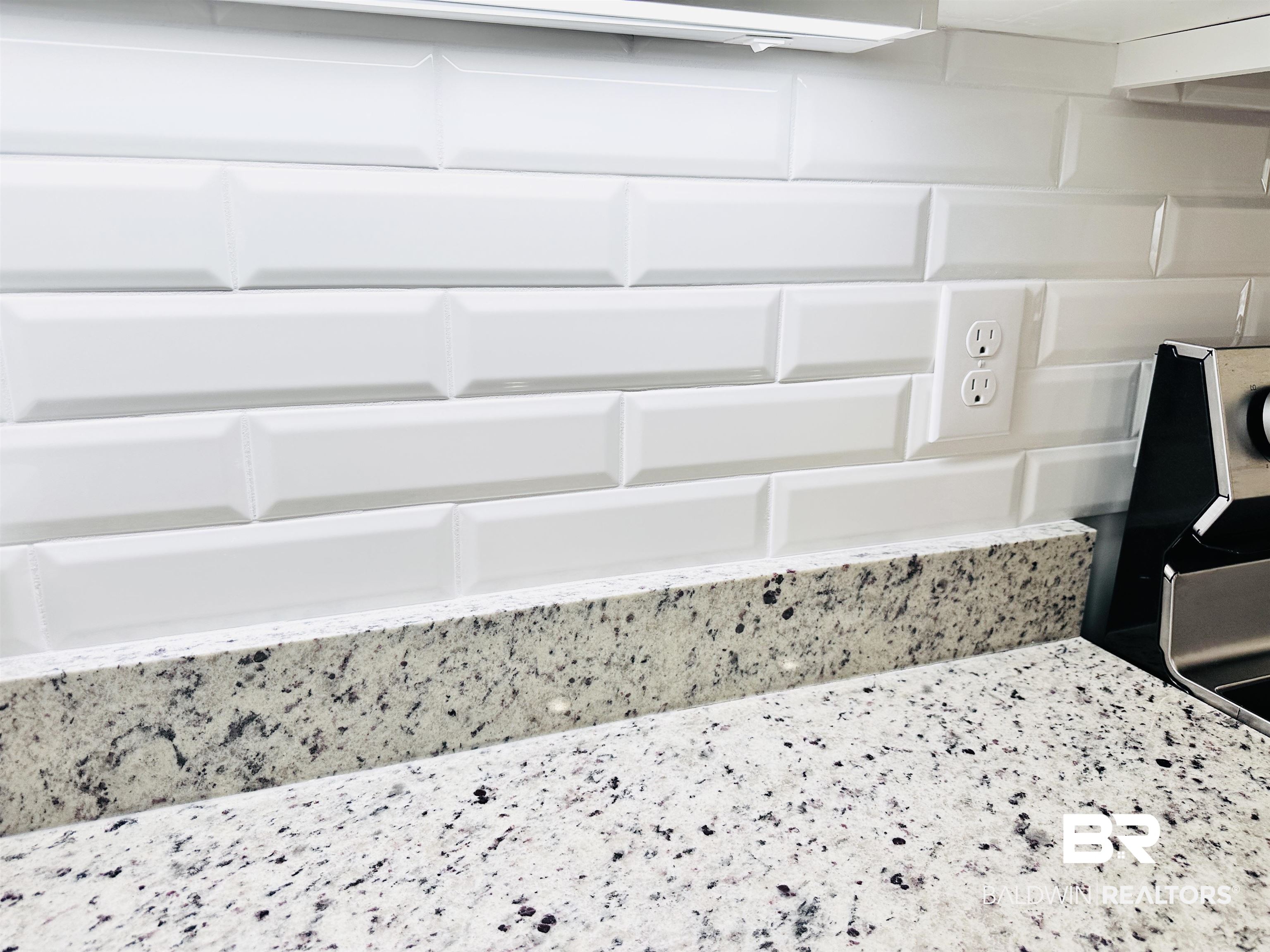 655 H Norman Lane Fairhope, AL 36532 - Photo 9 of 30 Details with light stone counters