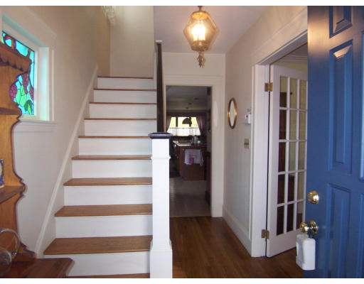 36 Peter Tufts Road Arlington, MA 02474 - Photo 2 of 16