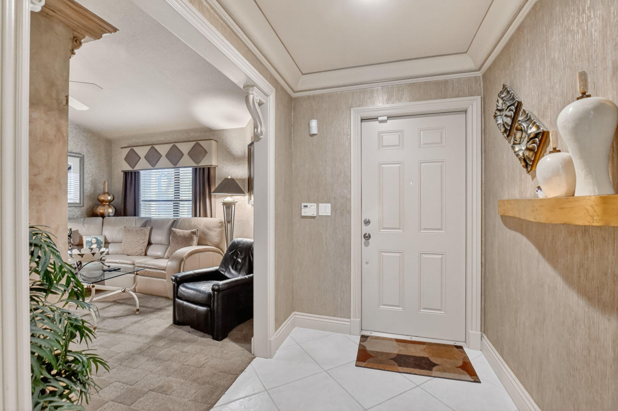 22582 Meridiana Drive Boca Raton, FL 33433 - Photo 4 of 60 Foyer
