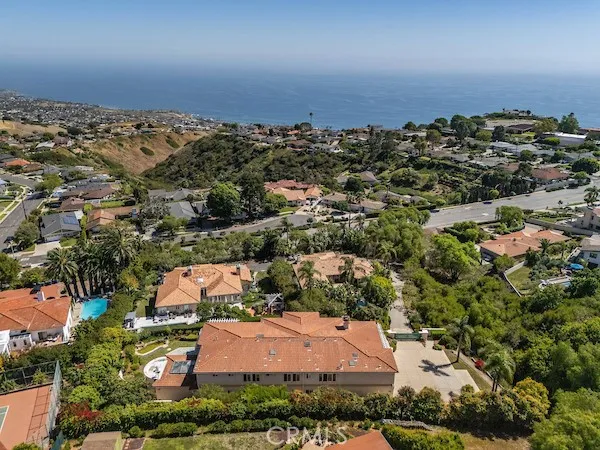 $3,950,000 | 30665 Palos Verdes Drive East, Rancho Palos Verdes, CA 90275