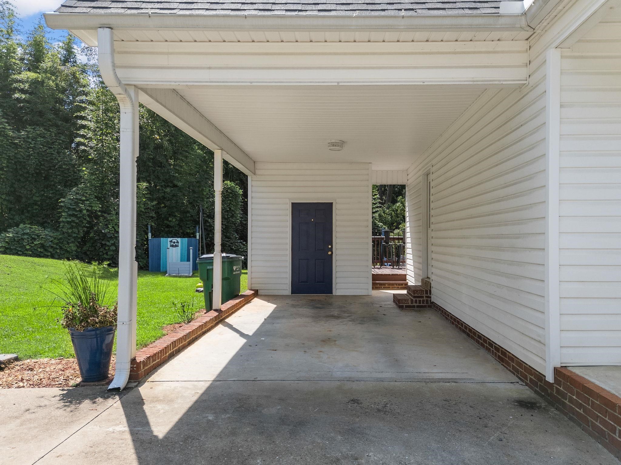 623 South Serena Hills Drive Moore, SC 29369 - Photo 5 of 38