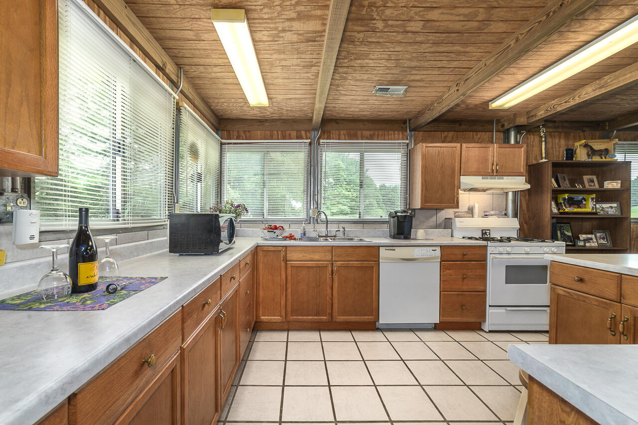9195 Springwood Road Buchanan, VA 24066 - Photo 58 of 74 9195 Springwood Rd-57 - Copy
