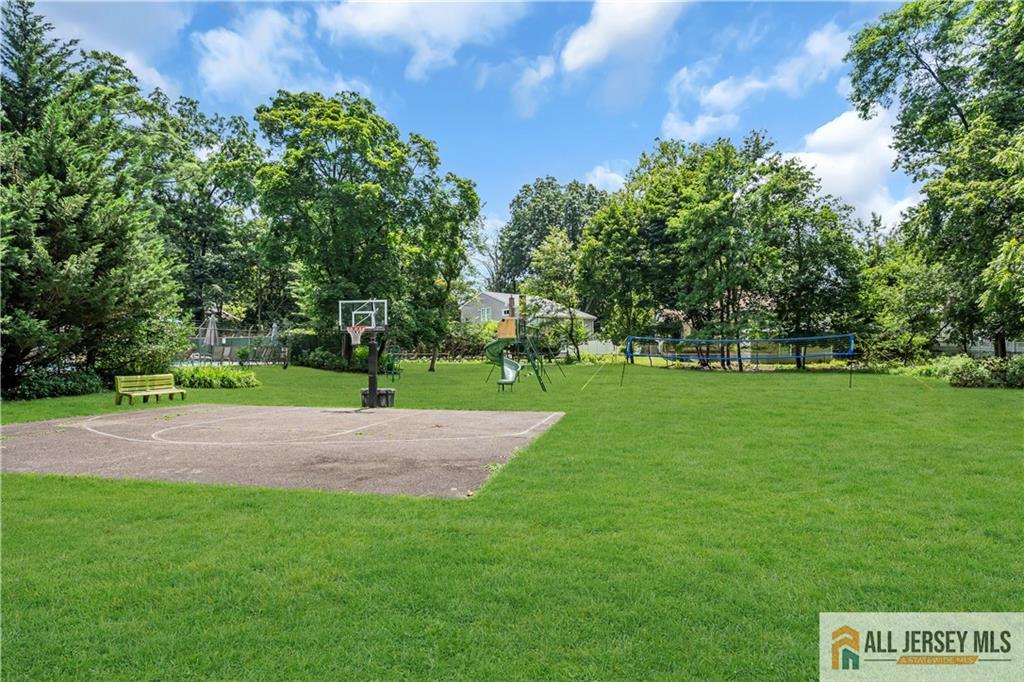 20 Oak Hills Road Edison, NJ 08820 - Photo 38 of 41 a view of a park with large trees