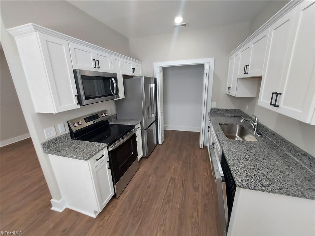 542 Wallburg-High Point Road, Unit B Winston-Salem, NC 27107 - Photo 3 of 15