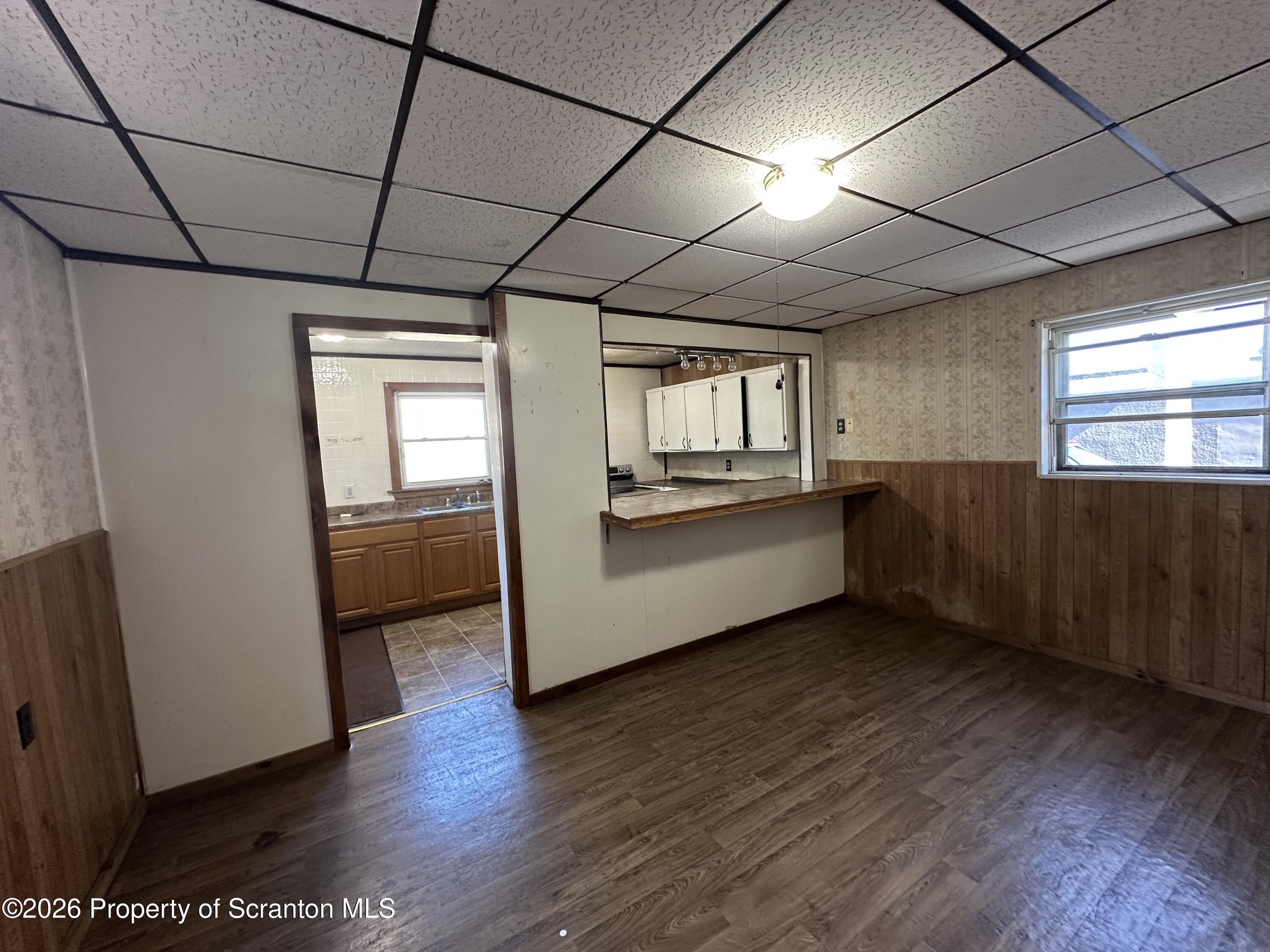893 Scanlon Avenue Scranton, PA 18508 - Photo 5 of 17 IMG_3451