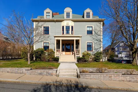 $2,000,000 | 25 Barrington Road, Boston, MA 02124