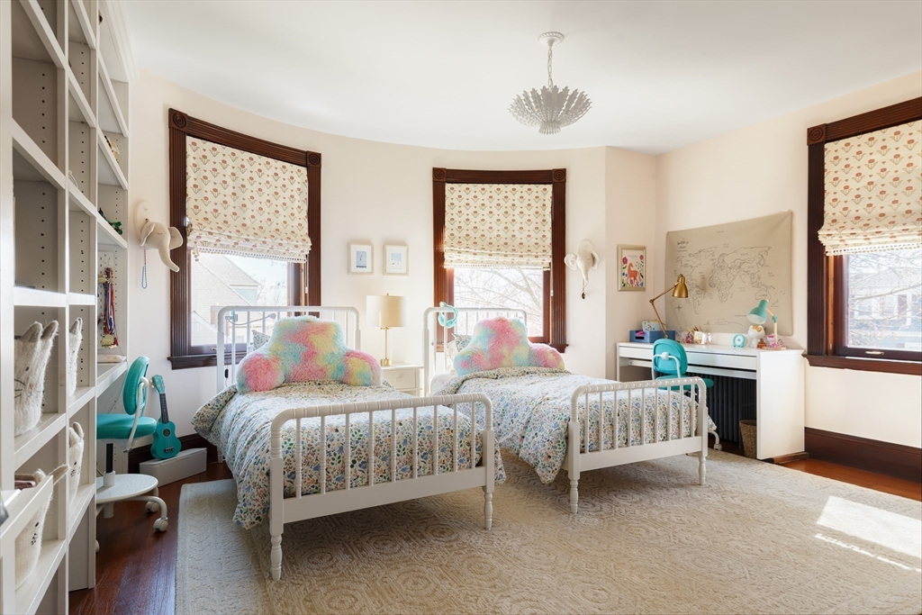 25 Barrington Road Boston, MA 02124 - Photo 20 of 33