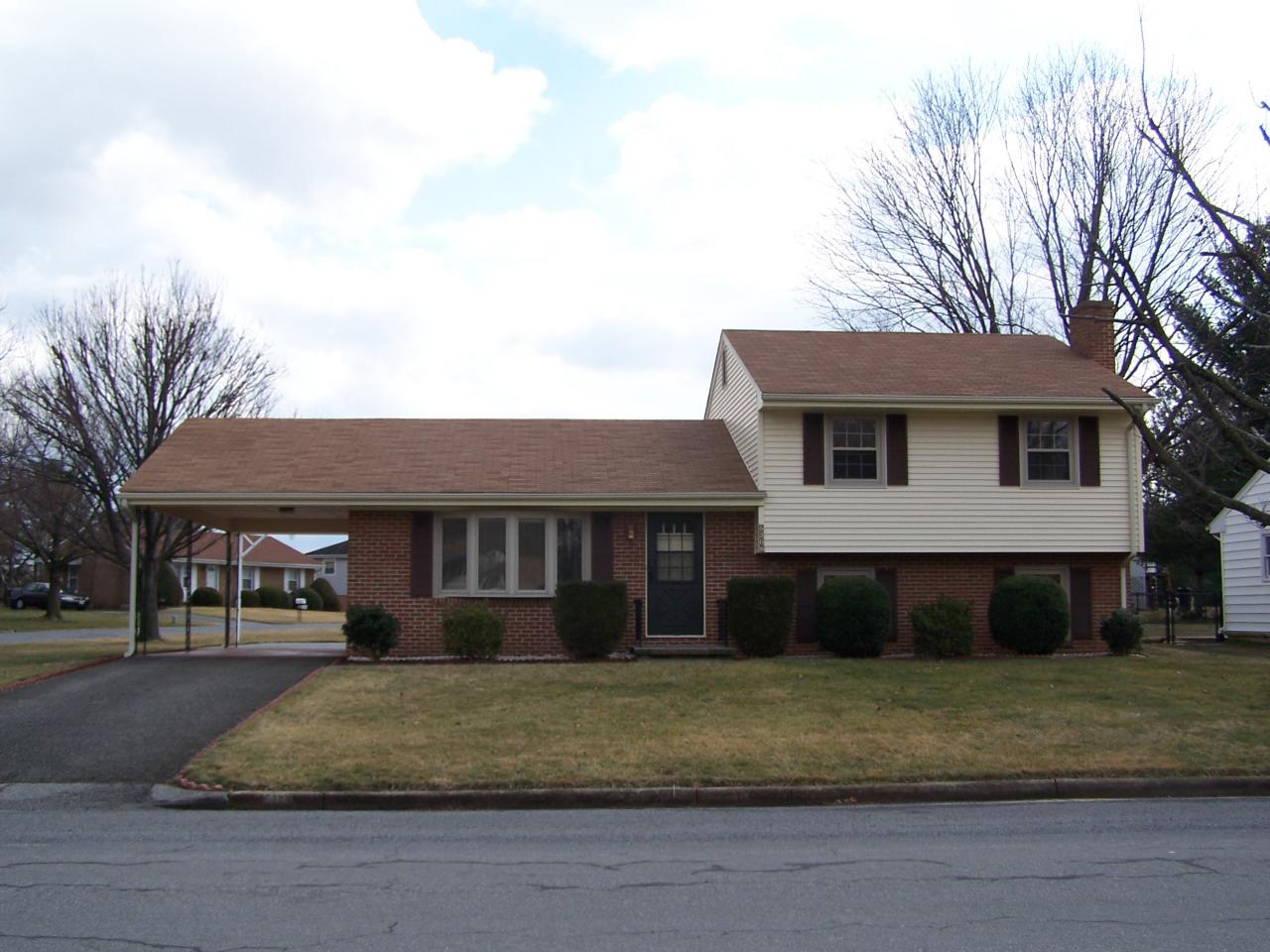 5308 Twilight Road Roanoke, VA 24019 - Photo 1 of 9 Front of House