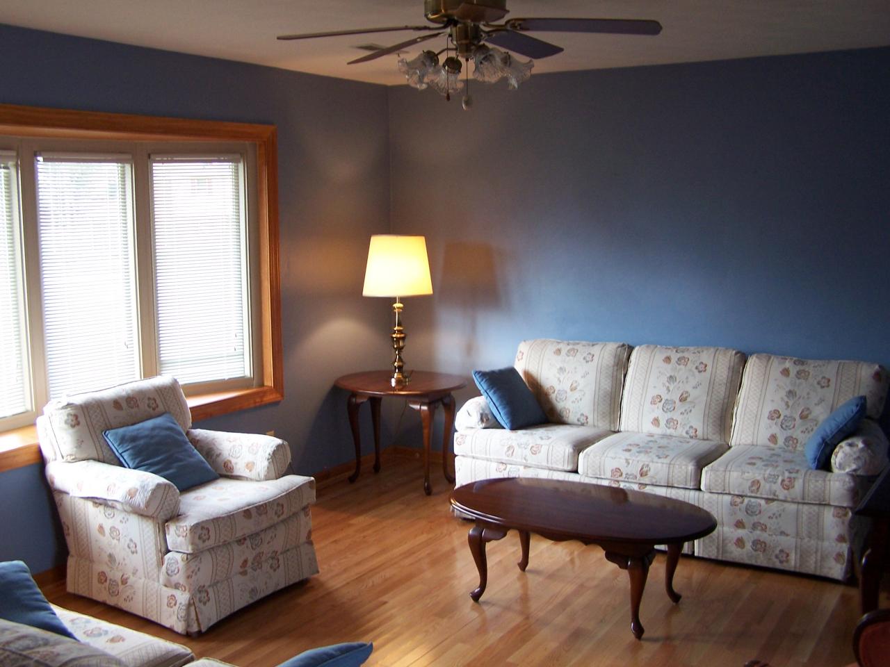 5308 Twilight Road Roanoke, VA 24019 - Photo 6 of 9 Living Room