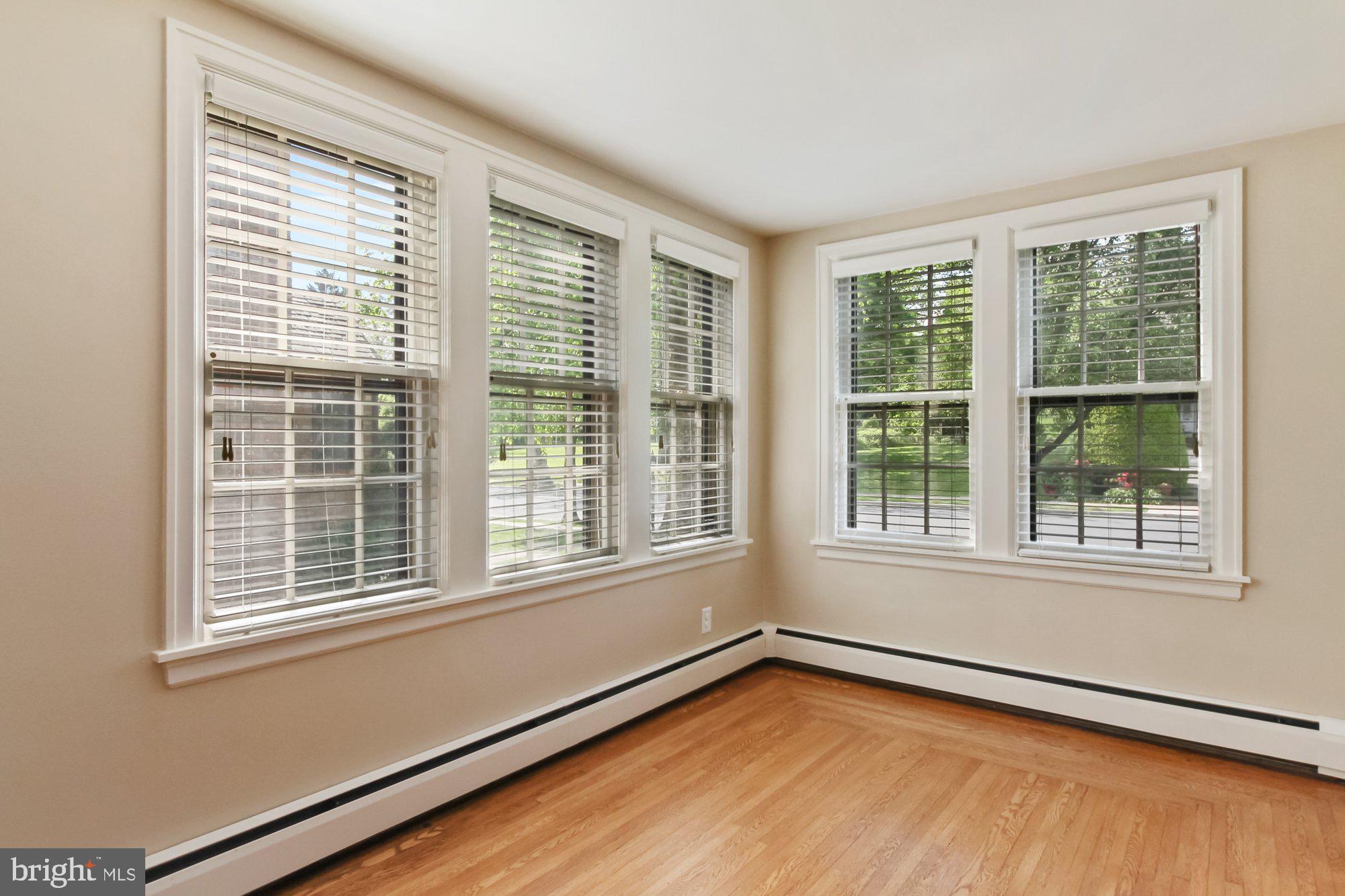 348 East Elm Street Reading, PA 19607 - Photo 10 of 33 Gallery Image 10