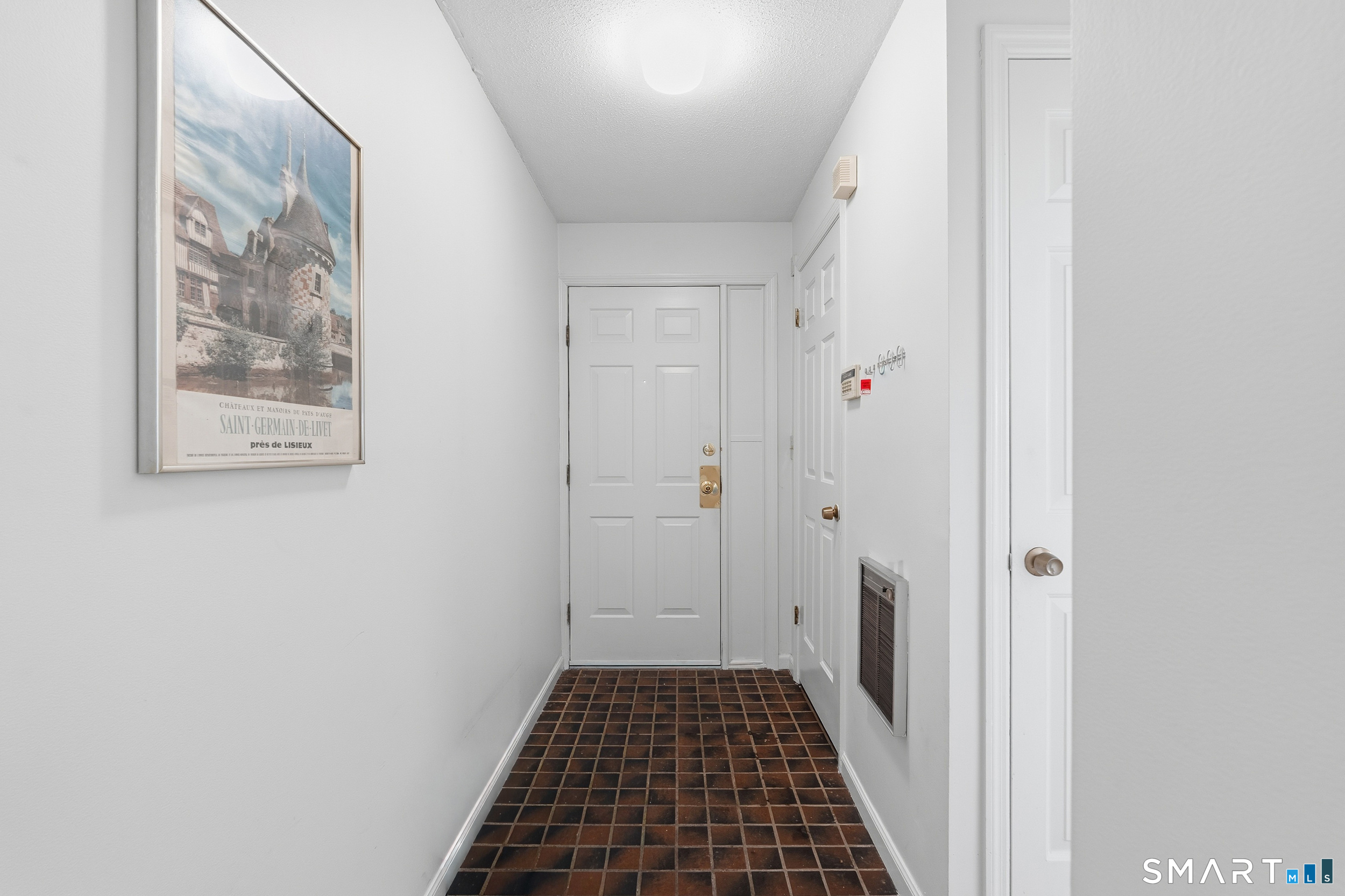 91 Highland Road, Unit 91 Stamford, CT 06901 - Photo 2 of 15 a view of a hallway