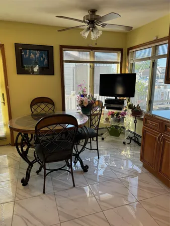 $749,000 | 729 South 9th Street, Lindenhurst, NY 11757