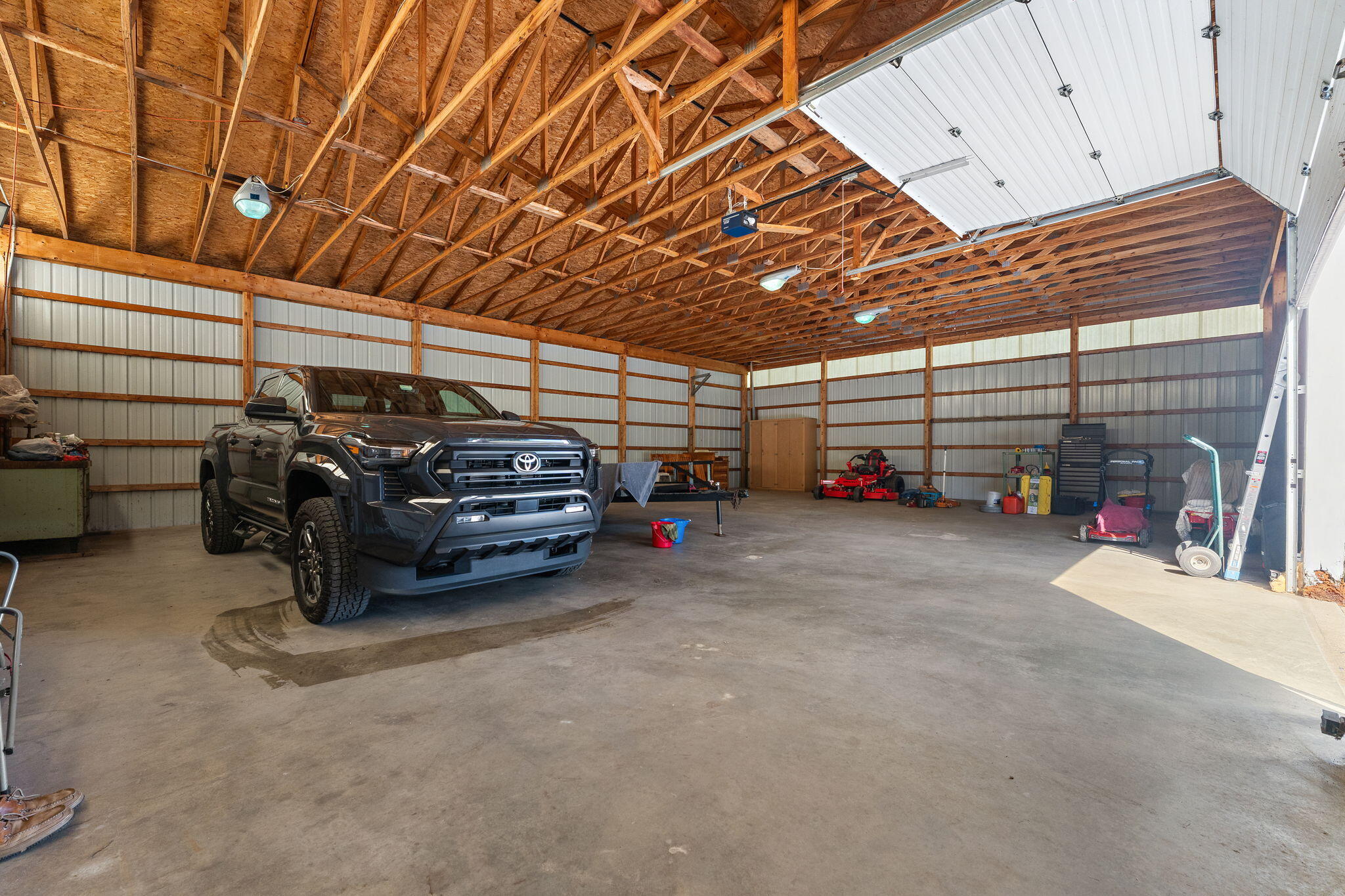 575 Old Chicago Road Michigan City, IN 46360 - Photo 17 of 25 2048x1365