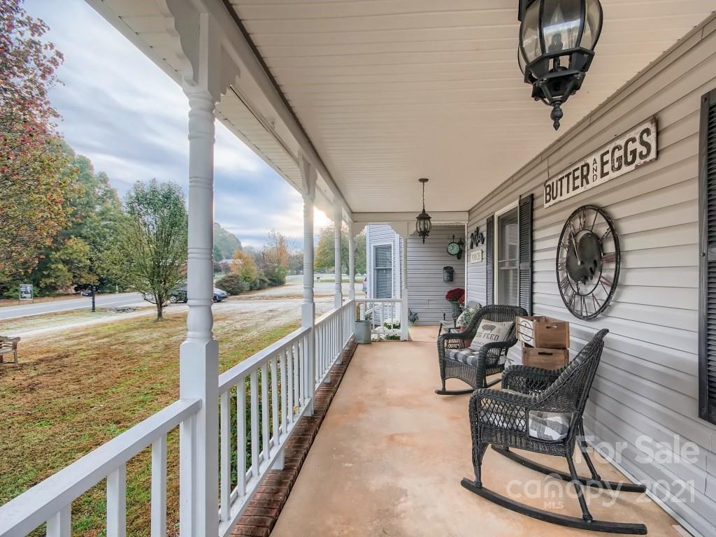 133 Shadowbrook Road Stanley, NC 28164 - Photo 3 of 28 Gallery Image 3