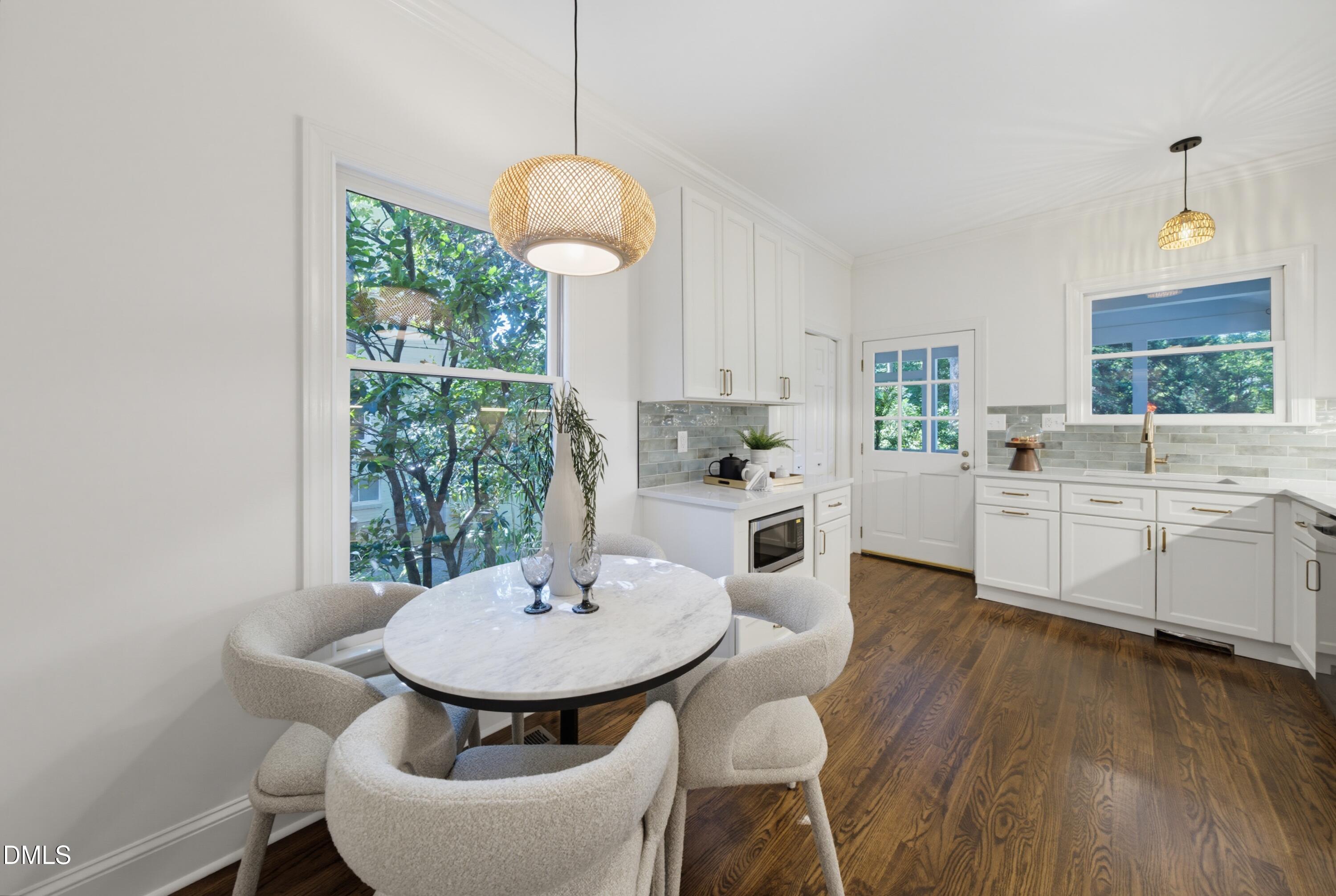 1805 White Oak Road Raleigh, NC 27608 - Photo 18 of 53 Casual Dining