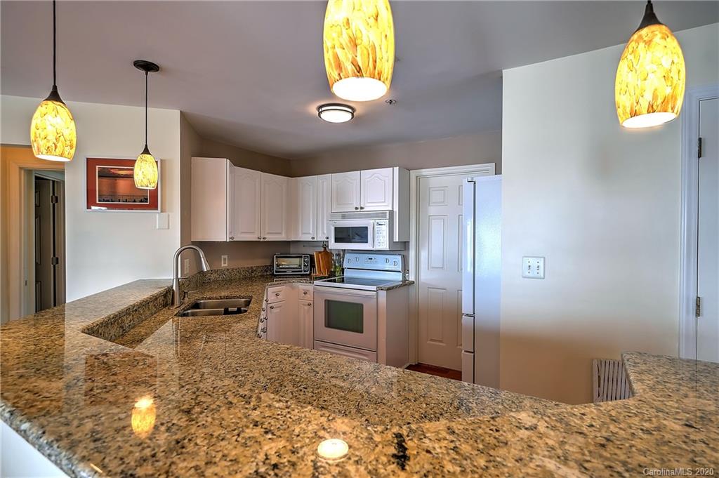 18609 Vineyard Point Lane Cornelius, NC 28031 - Photo 14 of 32