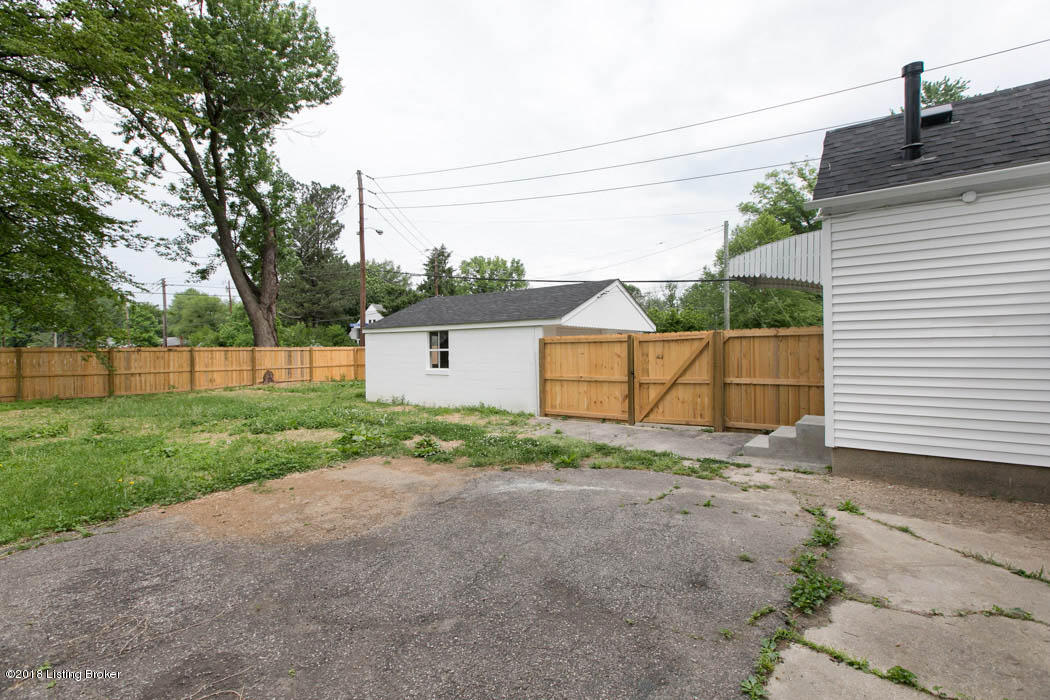 4600 Dohn Road Louisville, KY 40216 - Photo 8 of 37 F59E3EFC-923B-44D1-9864-29CD125CA7B7