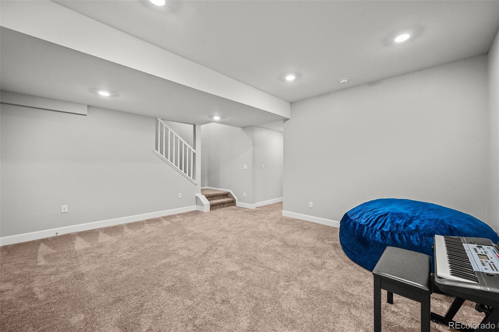 6374 North Fulton Street Denver, CO 80238 - Photo 36 of 49 a view of livingroom with furniture