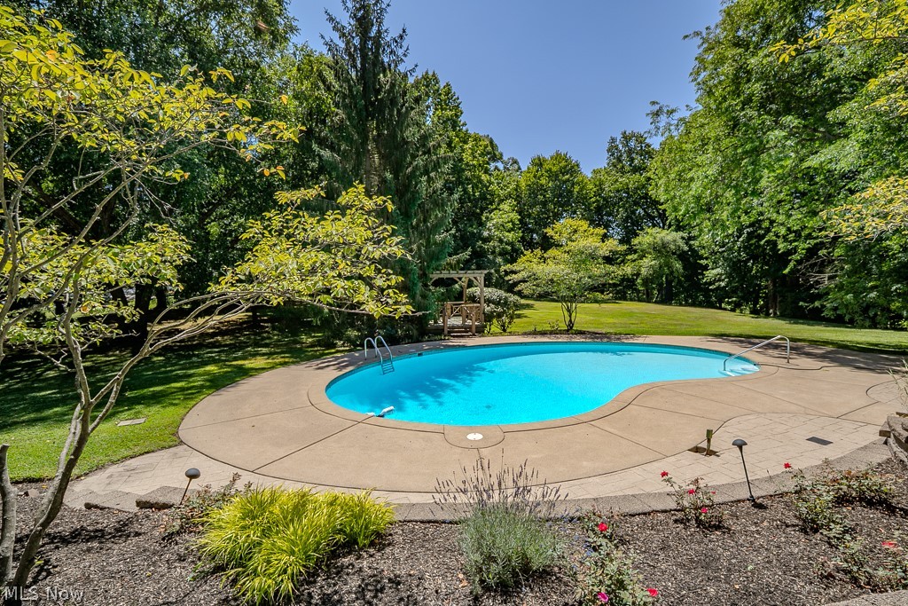4774 Sherwin Road Willoughby, OH 44094 - Photo 2 of 50 Gallery Image 2
